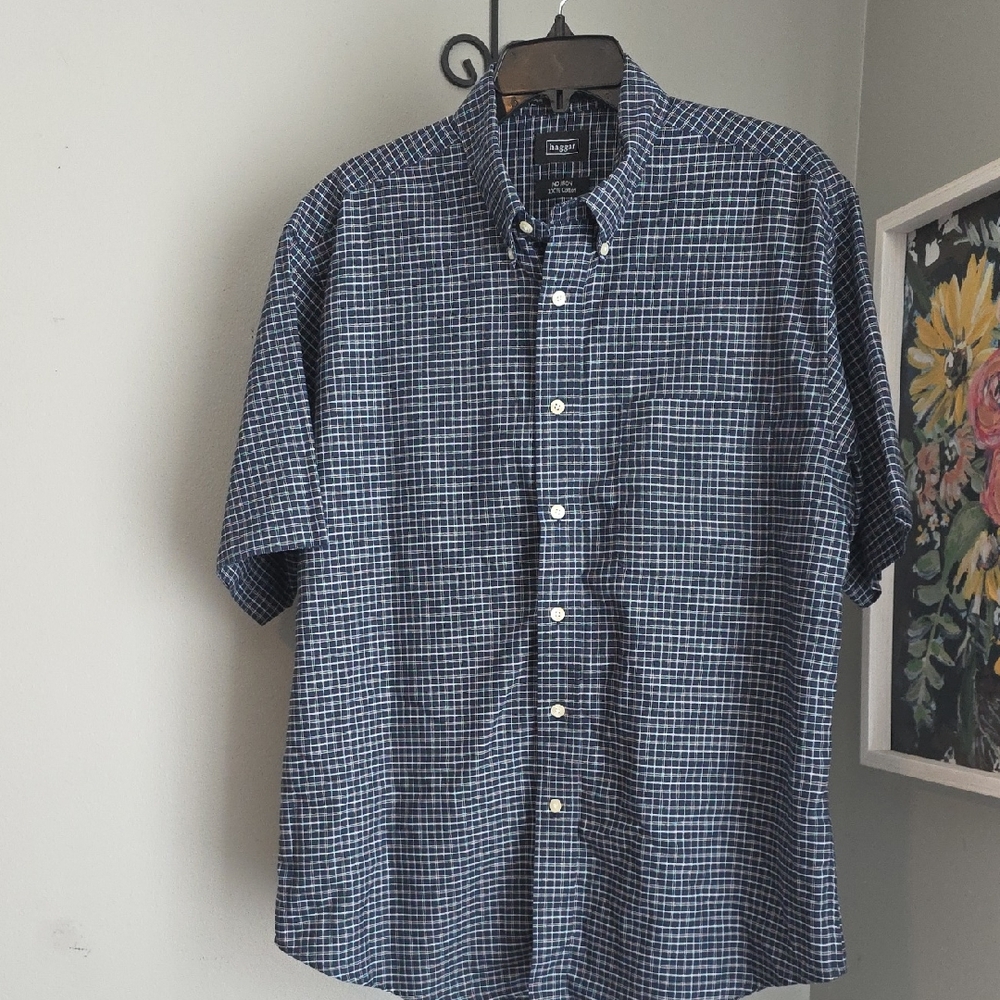 Haggar Navy and White Plaid Button Down Shirt Size Large Cotton